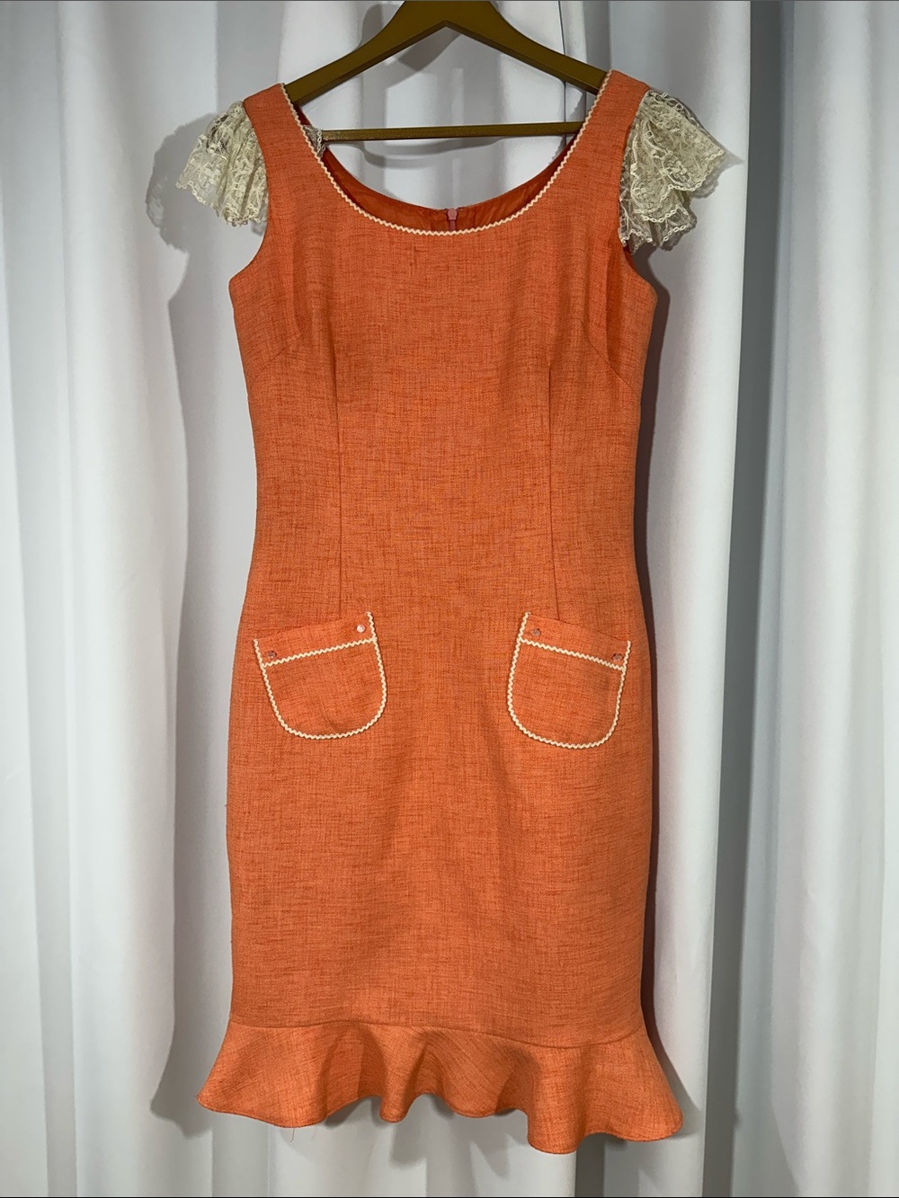 David Meister Orange Tweed Lace Sleeve Sheath Dress Size 10 Ruffle Hem